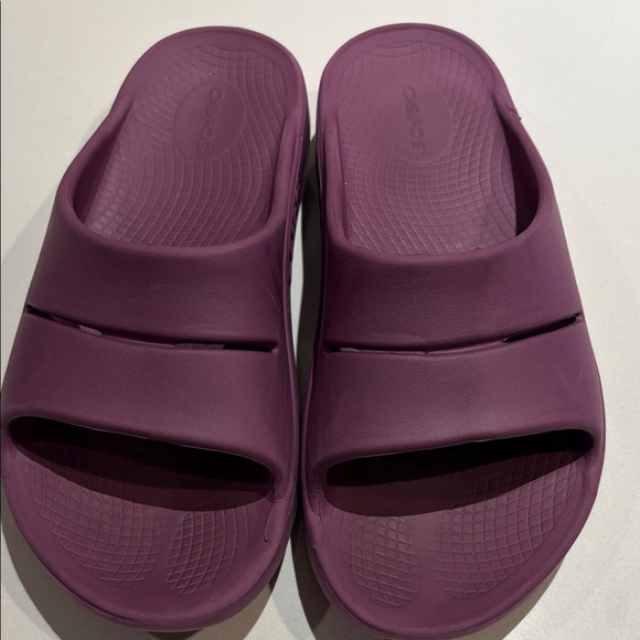 OOFOS OOah Women's Slide Sandals - Picture 2 of 5